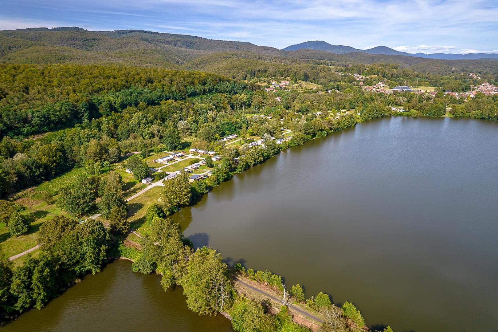 Camping Les Ballastieres - Vosges Du Sud Champagney Eksteriør billede