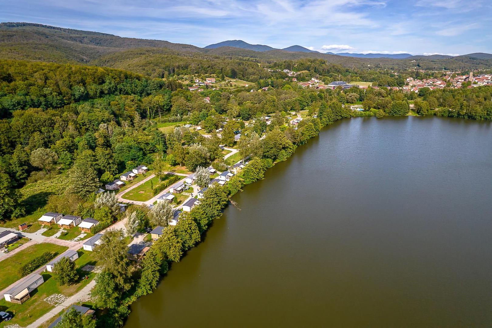 Camping Les Ballastieres - Vosges Du Sud Champagney Eksteriør billede